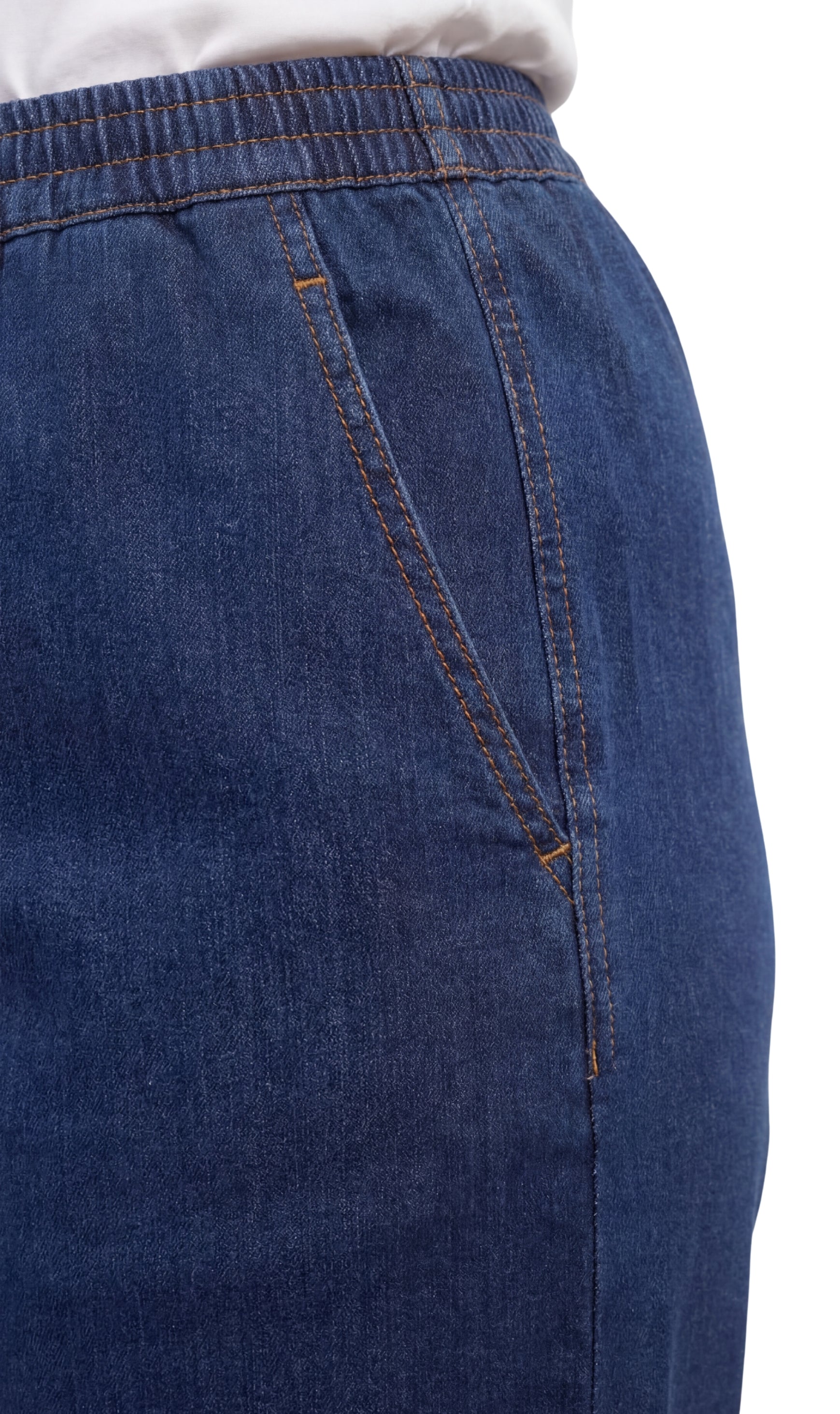 Women's Easy Pull-On Bermuda Shorts in Denim and Twill