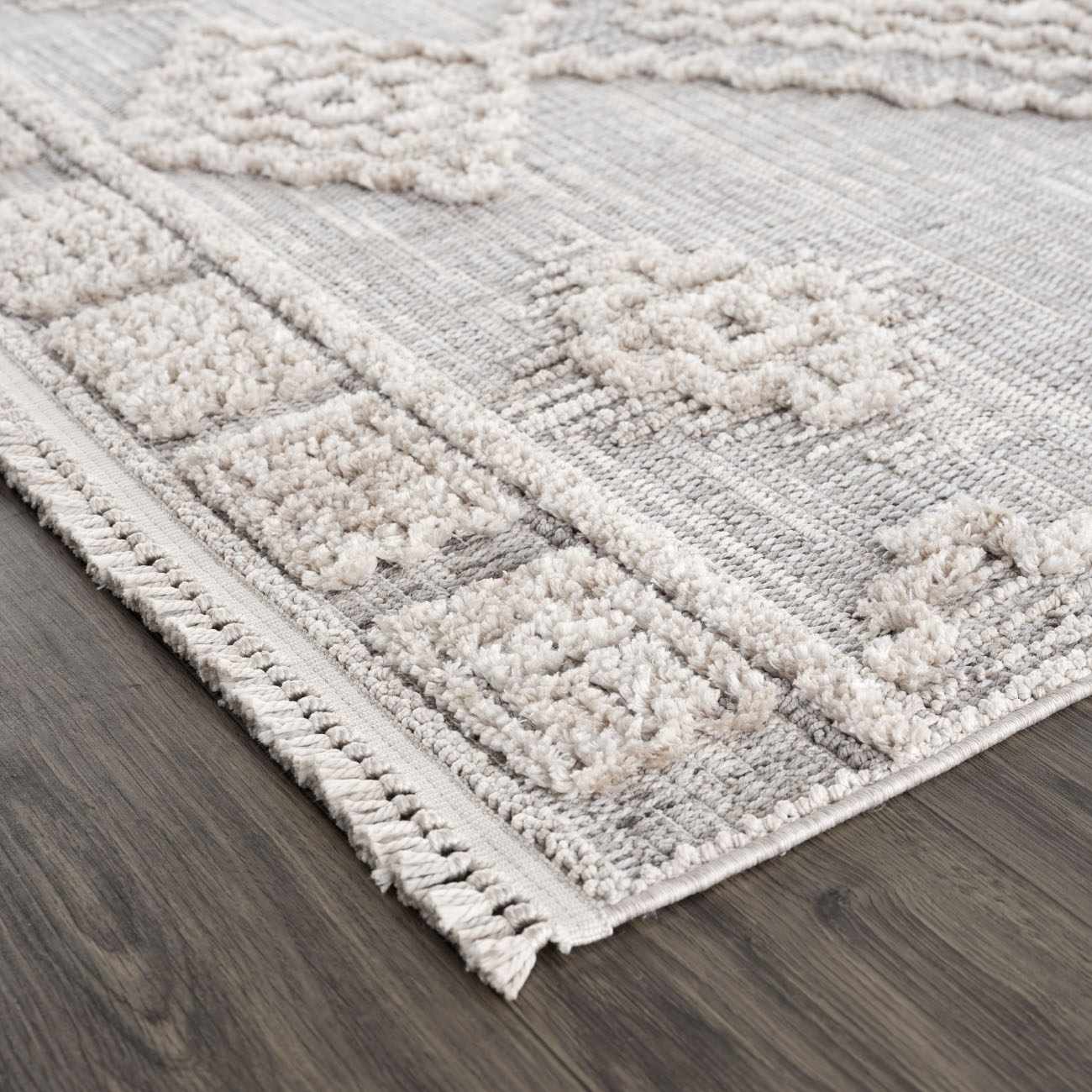 Ampusungan Area Rug